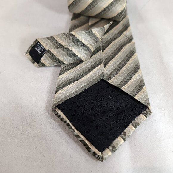 Profilo Studio 100% Silk Tie Men's Neck Diagonal Striped Silver Grey Yellow Gold - Picture 3 of 10
